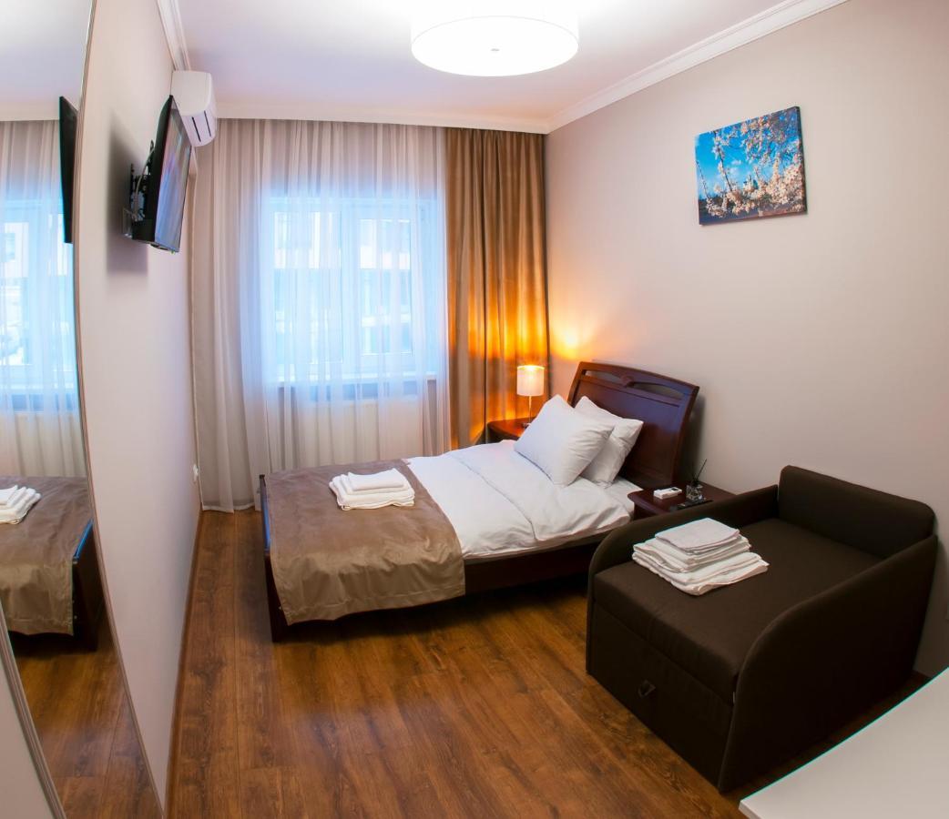 Hotel Embrace Truskavec' Esterno foto