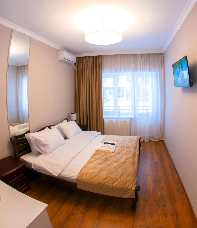 Hotel Embrace Truskavec' Esterno foto